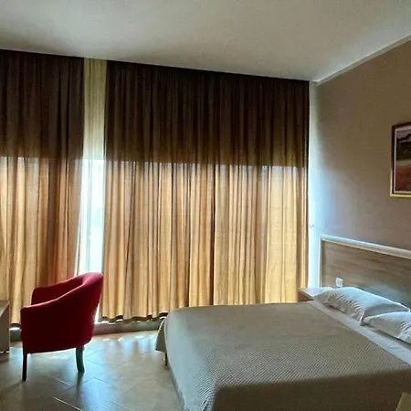 Terminal טיראנה